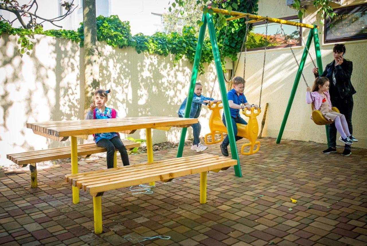 Olimp Hotel Tayirove Buitenkant foto